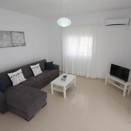 Nefeli Apartments ซารานเดอ ภายนอก รูปภาพ