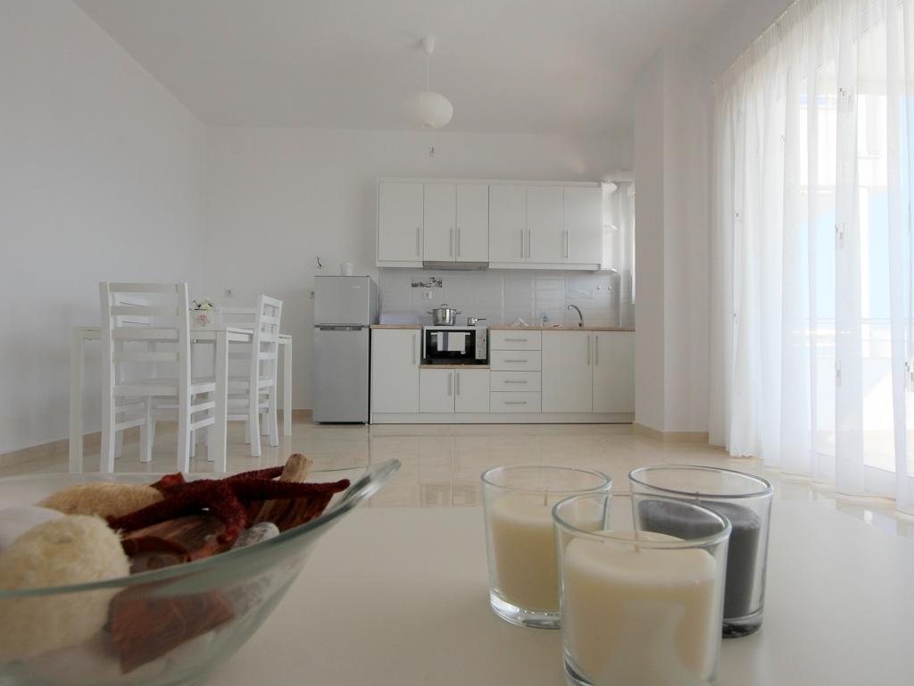 Nefeli Apartments ซารานเดอ ภายนอก รูปภาพ