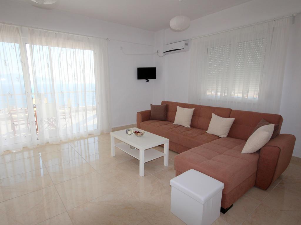 Nefeli Apartments ซารานเดอ ภายนอก รูปภาพ