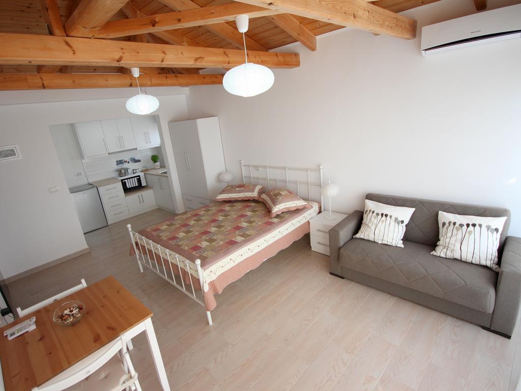 Nefeli Apartments ซารานเดอ ภายนอก รูปภาพ