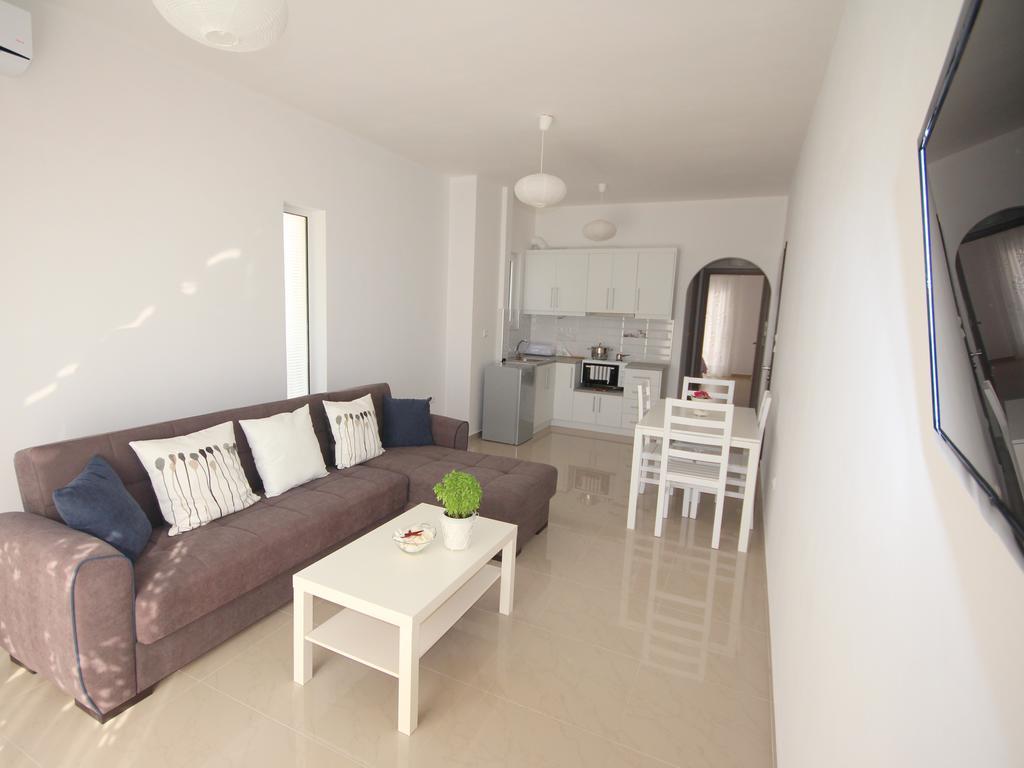 Nefeli Apartments ซารานเดอ ภายนอก รูปภาพ